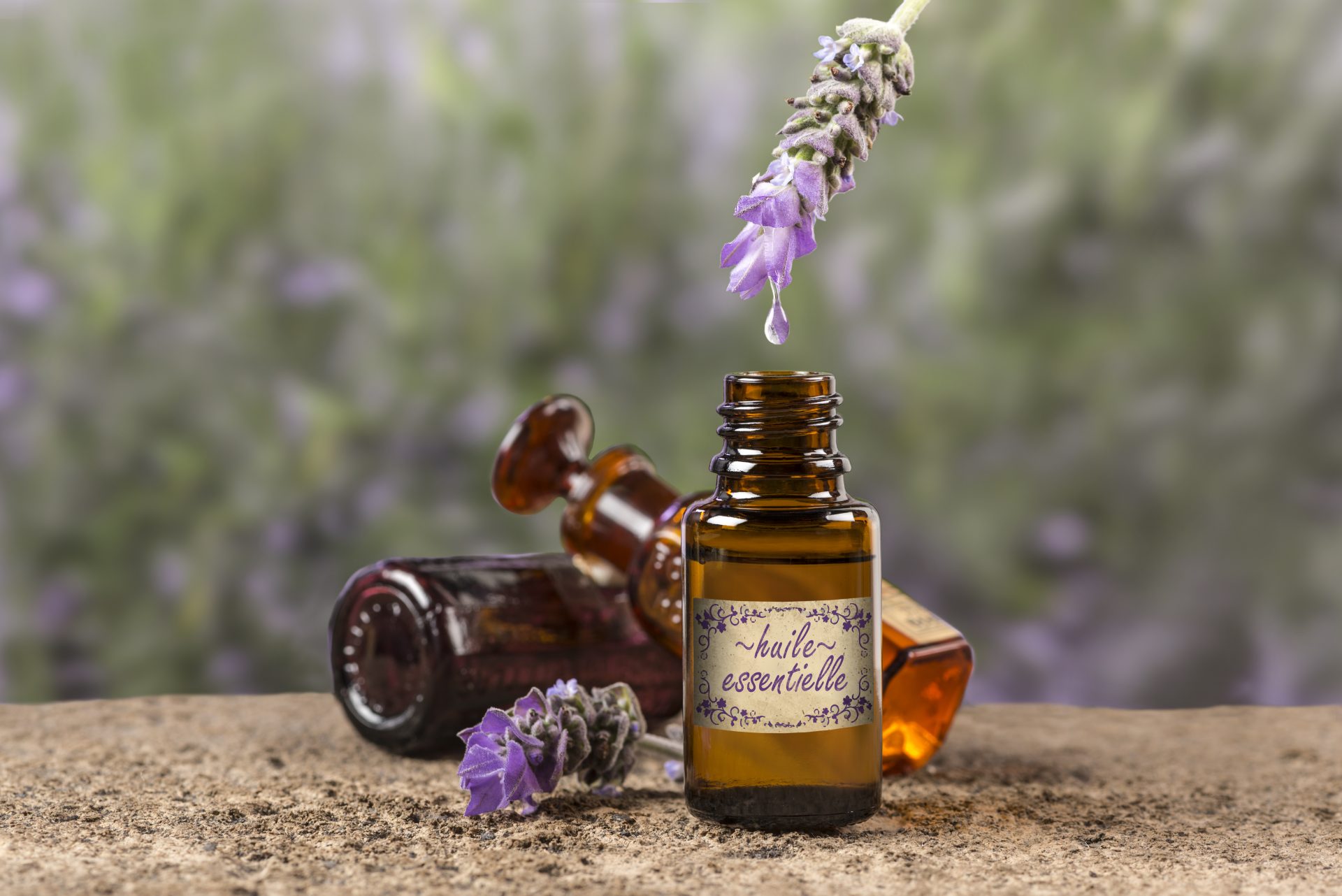Olio essenziale di lavanda puro e naturale